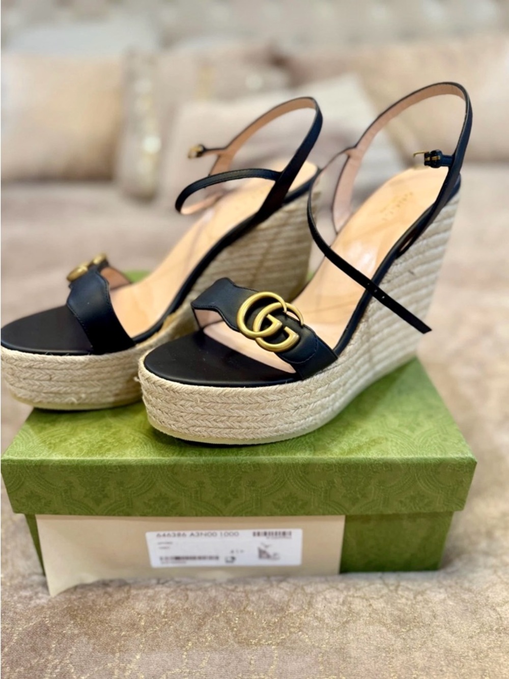 Gucci Black Leather Espadrille Wedge Sandals with Gold GG - Picture 2 of 8